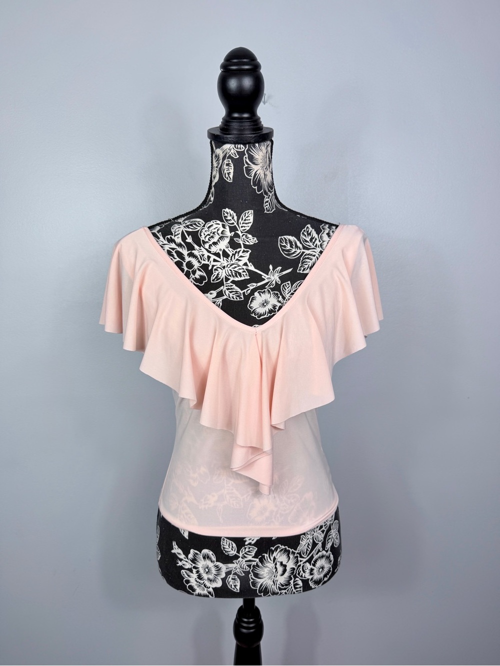 NWT Pins & Needles Urban Outfitters off shoulder blush crop top size medium